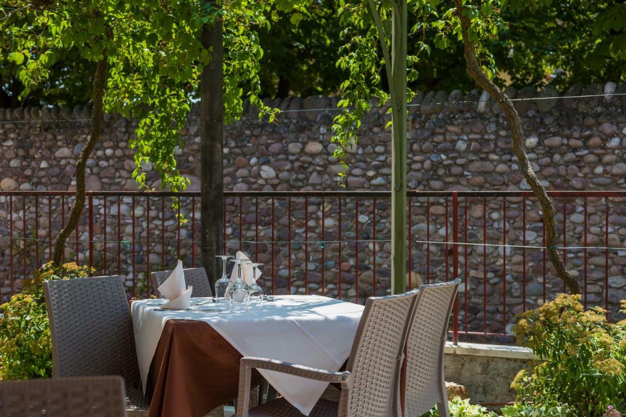Hotel Corte Dal Castello Lazise Exterior foto
